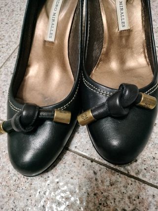 Zapatos de tacón Pedro Miralles negros