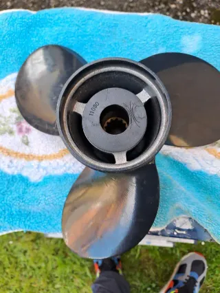 Hélice Motor Fueraborda