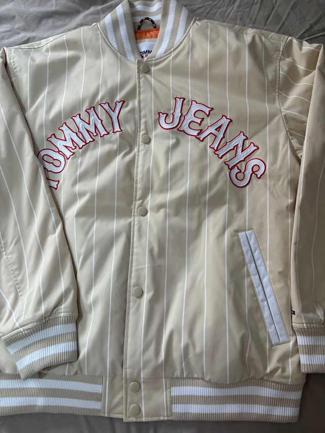 Bomber Tommy Hilfiger XL Rayas Beige