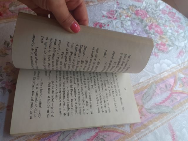 La Jirafa, El Pelmcano y El Mono (Serie Morada)...