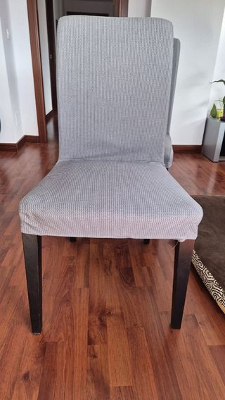 Mesa comedor extensible negra efecto madera
