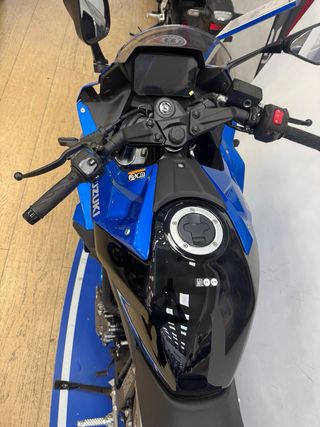 Suzuki GSX8R Nueva a Estrenar promoción DICIEMBRE