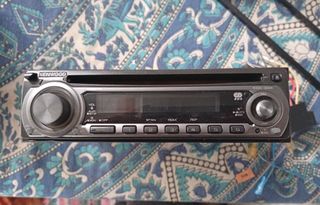 Radiocasete Kenwood KDC-334SA