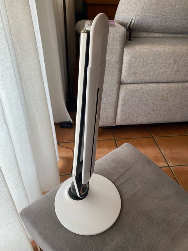 Lámpara de mesa LED RGB