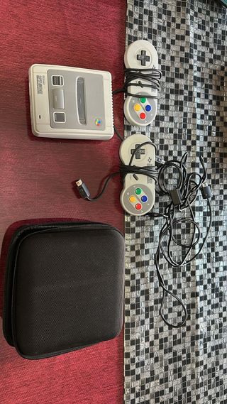 Super Nintendo Classic Mini + 100 juegos