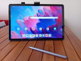 Lenovo Tab P12 con Lápiz Óptico y funda protectora