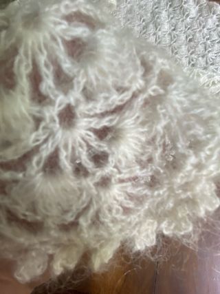 Coprispalle bianco con laccio