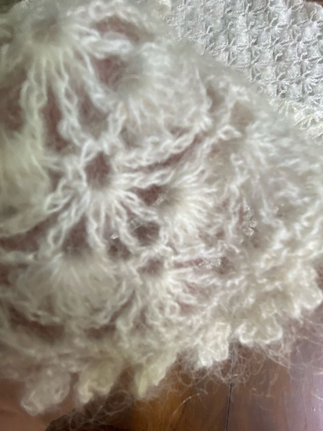 Coprispalle bianco con laccio