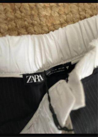 Pantalón Zara