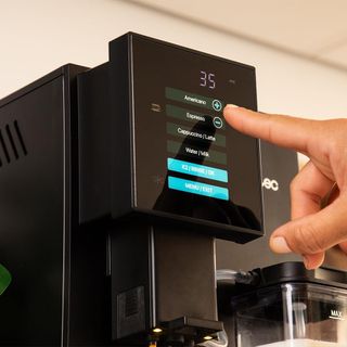 Cecotec Cafetera Superautomática Cremmaet Compactc