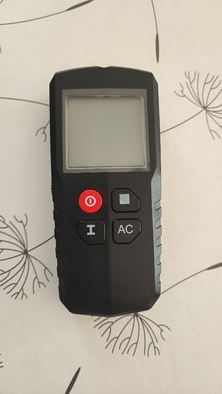 Detector de cables y tuberías