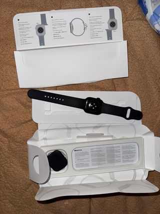 Apple Watch Series 10 GPS+Cellular 42mm Negro