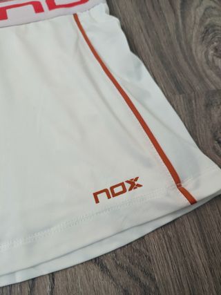 Falda de pádel NOX blanca