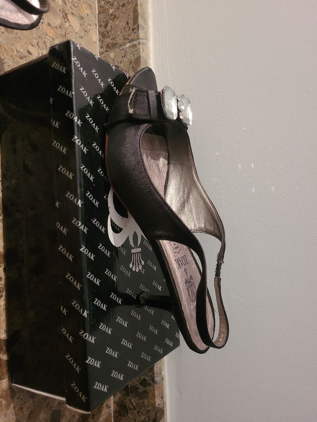 Zapatos de fiesta Zoak negros talla 40