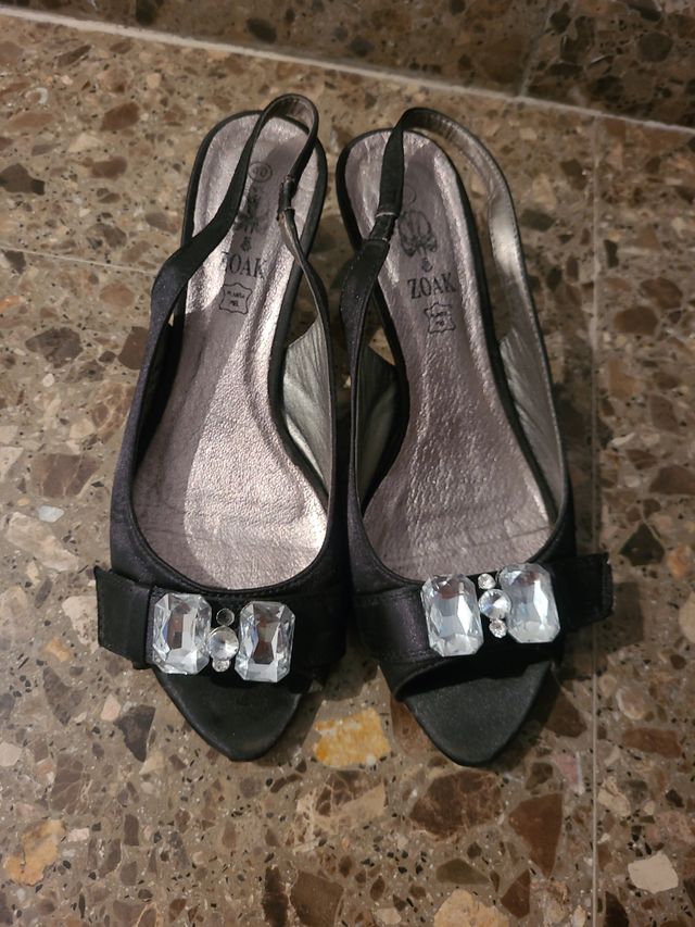 Zapatos de fiesta Zoak negros talla 40
