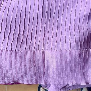 Cortinas moradas y rosas para habitación