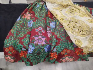Traje de Fallera color vino Multicolor 