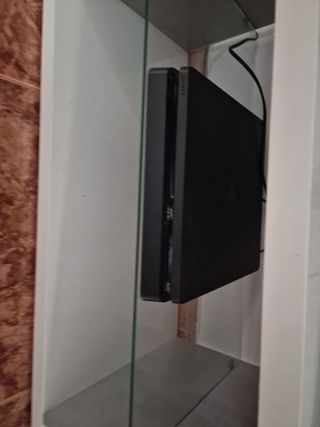 PS4 (PlayStation 4) Negra + 2 Mandos+cargador dual