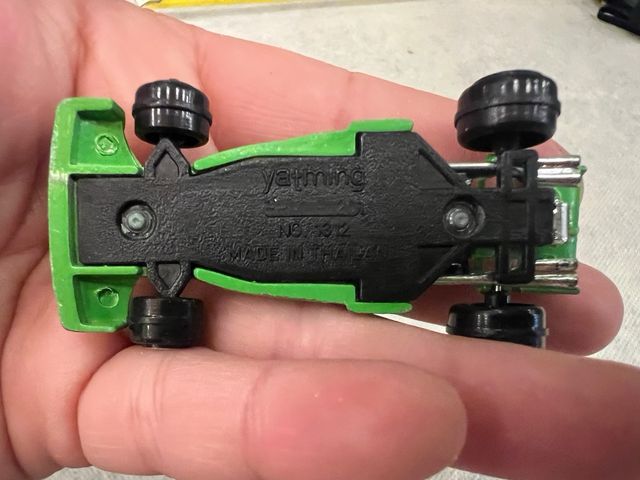 5 Macchinine Yat Ming da corsa assortite