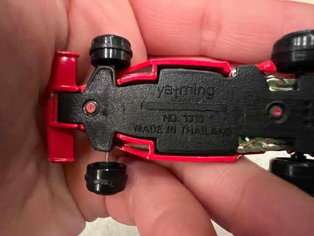 5 Macchinine Yat Ming da corsa assortite