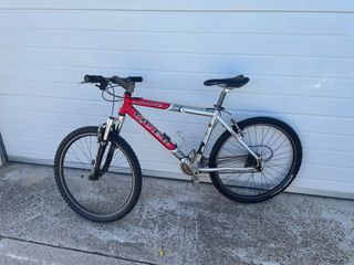 Bicicleta Montaña/Ciudad Roja Qüer Active 