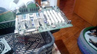 HP PROLIANT ML330 G2 Servidor Dual Pentium III