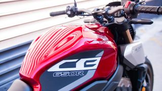 HONDA CB 650 R