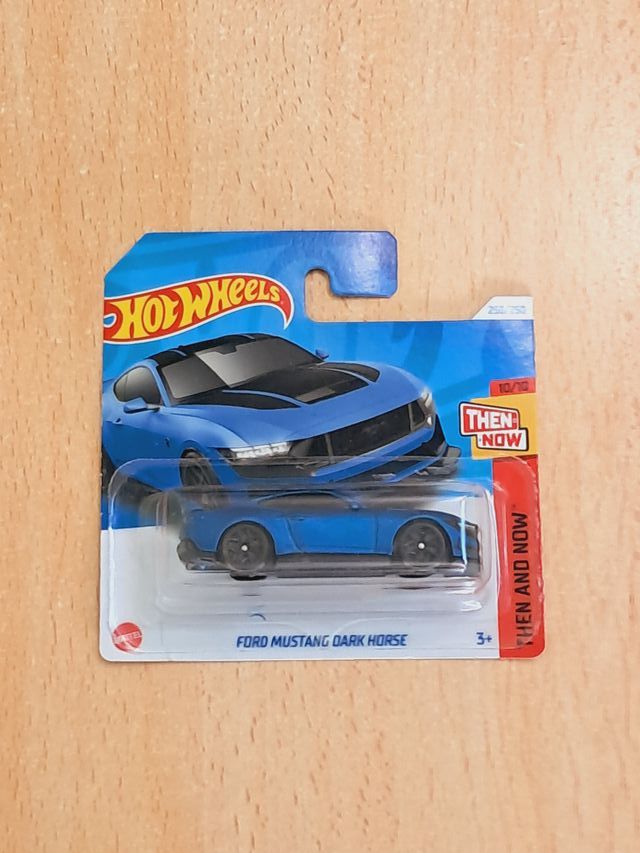 Hot Wheels Ford Mustang Dark Horse