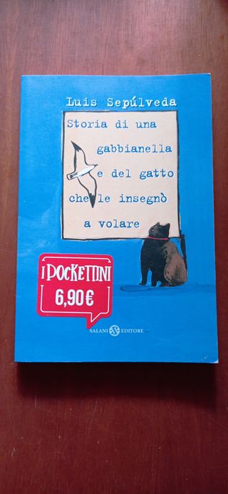 Storia di una gabbianella e del gatto che le in...