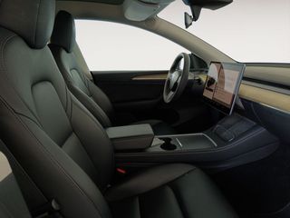 Tesla Model Y RWD