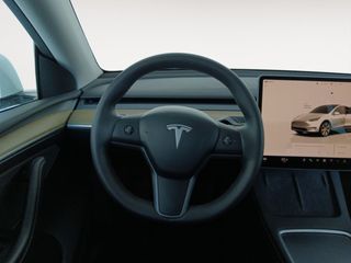 Tesla Model Y RWD