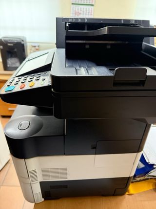 Impresora Láser Multifunción Kyocera