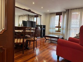 Piso en alquiler en El Llano en Gijón