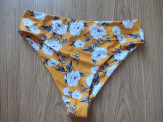 Braguita bikini talle alto floral
