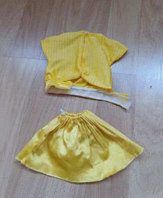 Conjunto amarillo para Nancy
