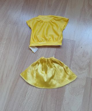 Conjunto amarillo para Nancy