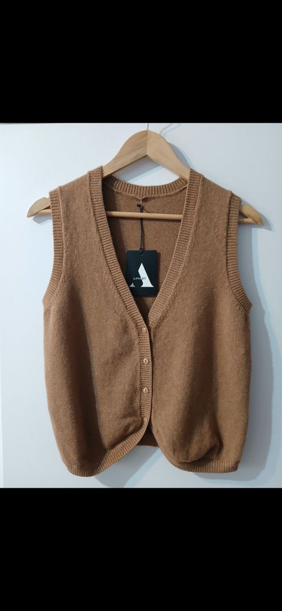 Chaleco Alphabet marrón talla única
