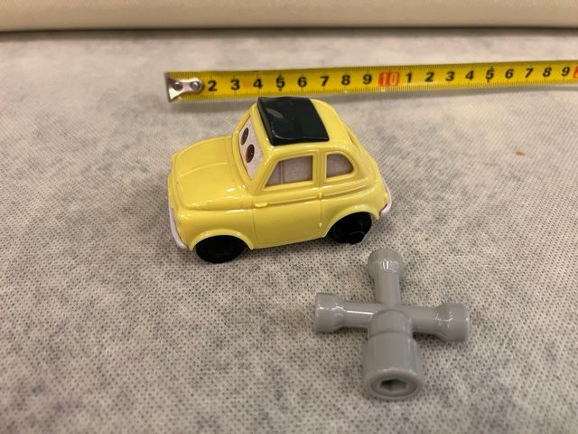 Macchina giocattolo serie Cars Disney