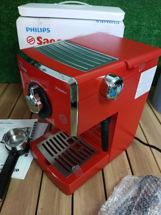 Cafetera Saeco Poemia Focus roja