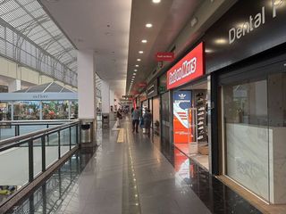 Local comercial en alquiler en Zona Industrial en Barbera del Vallès