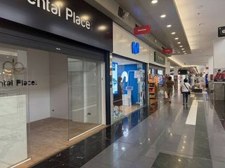 Local comercial en alquiler en Zona Industrial en Barbera del Vallès