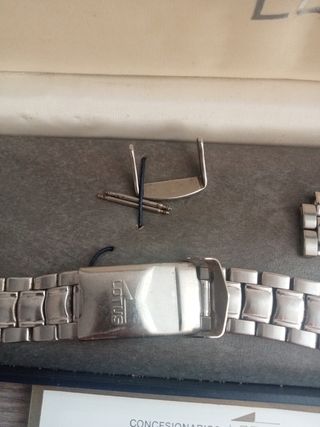 Reloj Lotus Plata