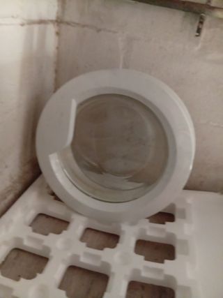 Puerta lavadora blanca