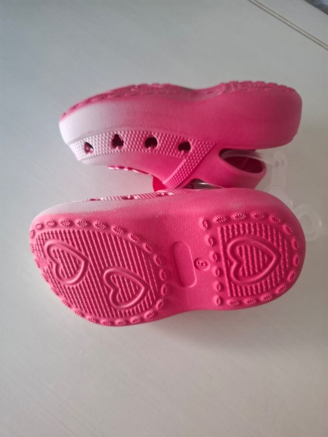 Zapatillas crocs Barbie