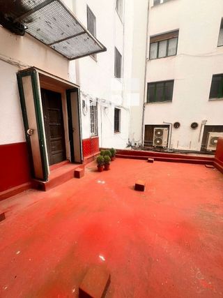 Local comercial en alquiler en Campo San Francisco - Plaza de América en Oviedo