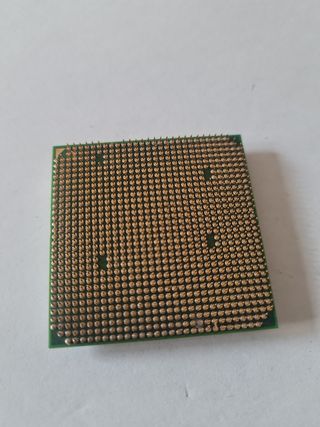 Procesador AMD Athlon 64 X2 AD044001IAA5D