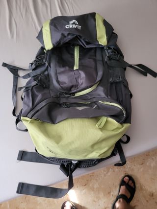 Mochila senderismo CRIVIT gris y verde 50 litros