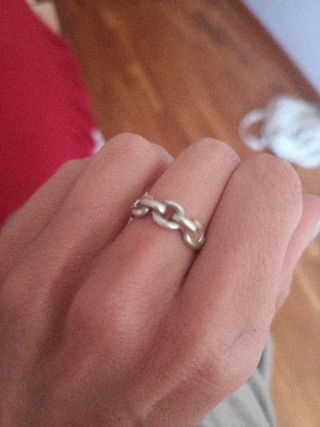 Anillo de plata estilo cadena
talla mediana
