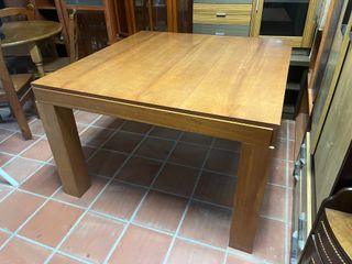 Mesa de comedor extensible de madera