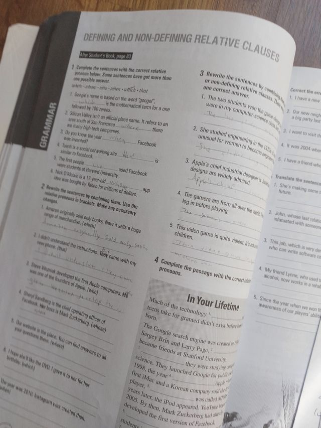 LIVING ENGLISH 1 WB BCH 1